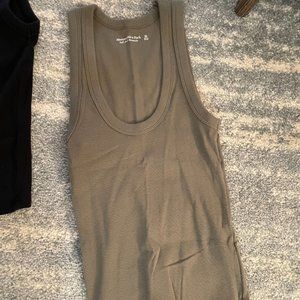 Abercrombie A&F Essential Rib Tuckable Scoopneck Tank